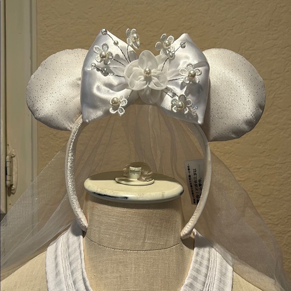 Disney Minnie Mouse Bridal Ears Headband